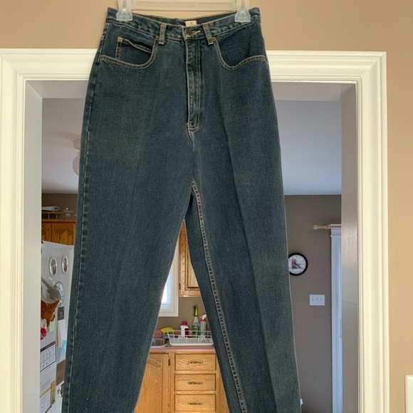 Jordache Jeans - Picture 5 of 6